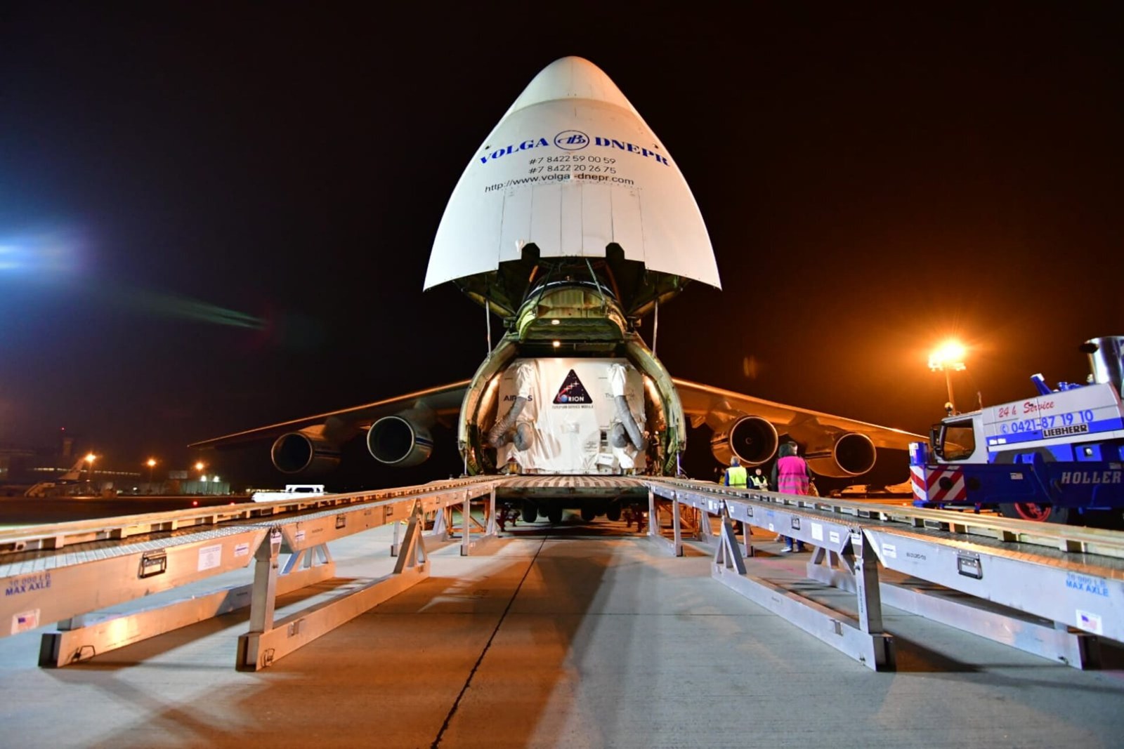 An-124